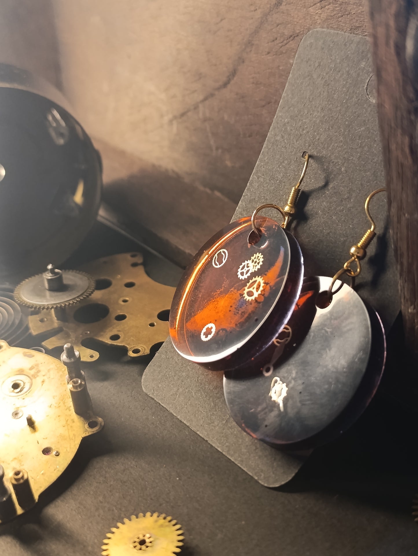 boucles d'oreilles Steampunk rouge