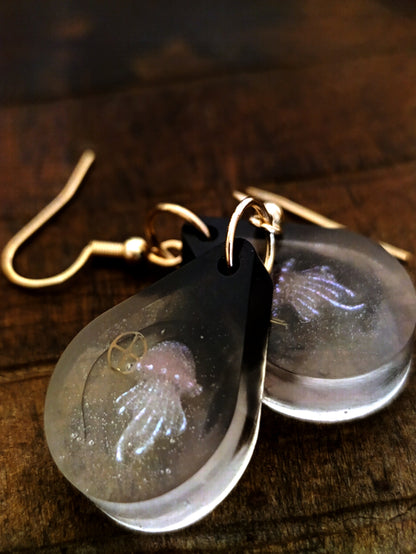 Médusa.bis - Un peu plus bat